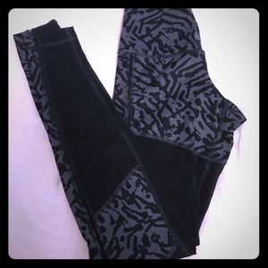 Lululemon leggings with sheer panels - like new!